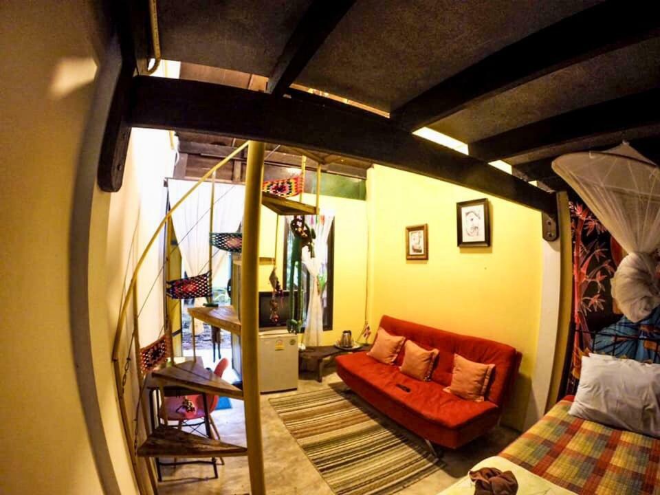 Artist'S Place Трат Экстерьер фото